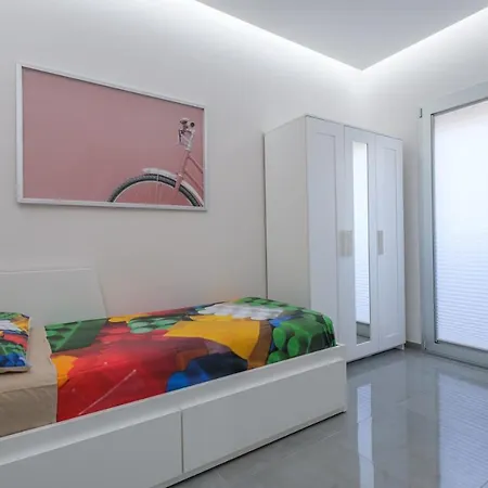 Dharma Apartment ジャルディーニ・ナクソス